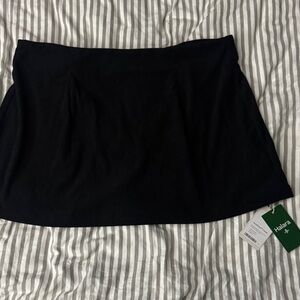 HALARA Women's Elegant Black Mini Skort